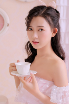年轻的女邻居4伦理3完整版